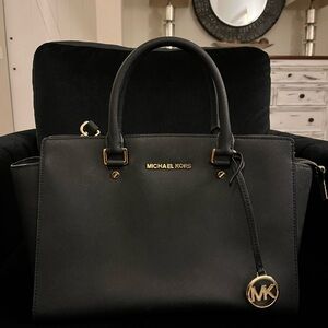 Michael Kors Black Purse/Crossbody